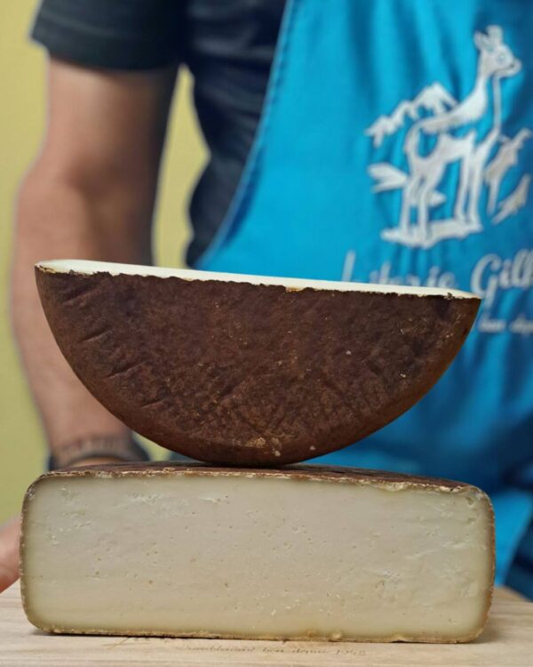 Lou Braizou (tomme de brebis fumée)